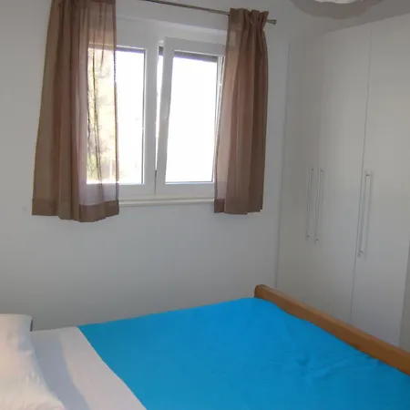 Gorgonia Suites In Verunic Apartment *