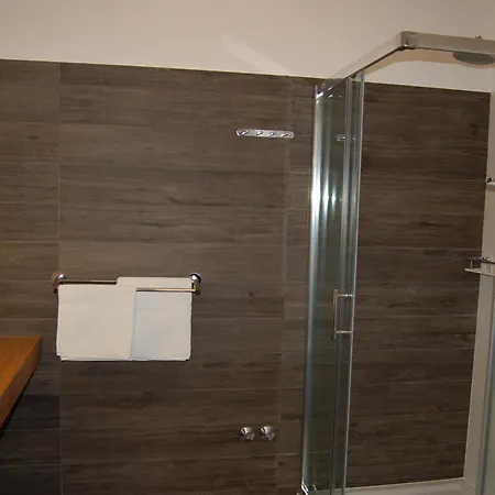 Gorgonia Suites In Verunic *