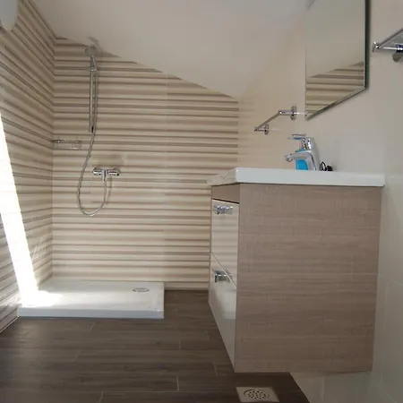 Gorgonia Suites In Verunic