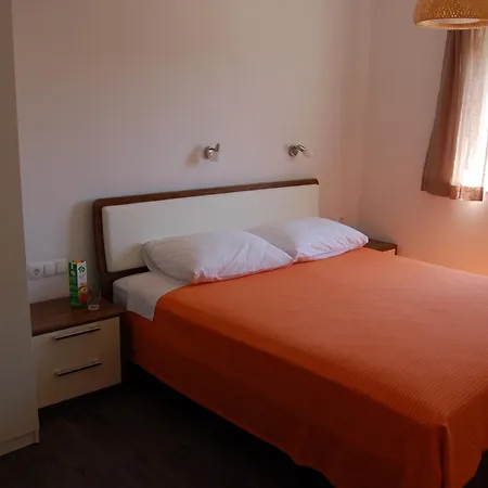 Gorgonia Suites In Verunic Verunic