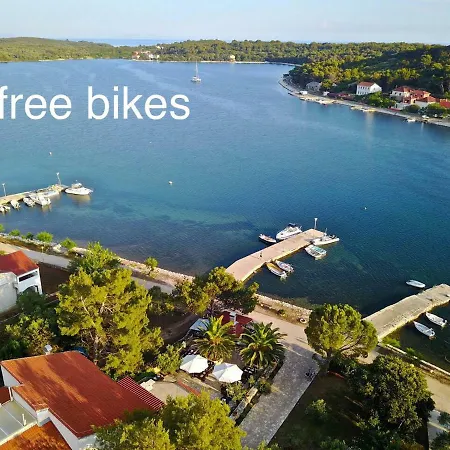 Apartment Gorgonia Suites In Verunic Verunic